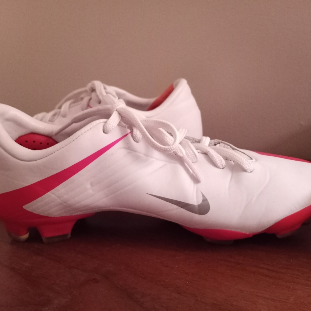 SOLD Nike women's soccer cleats